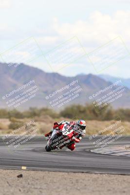 media/Nov-16-2025-Race Pace (Sun) [[8c5fa54630]]/Non Verified Riders (1st 20 Minutes)/5-Turn 15 (110pm)/